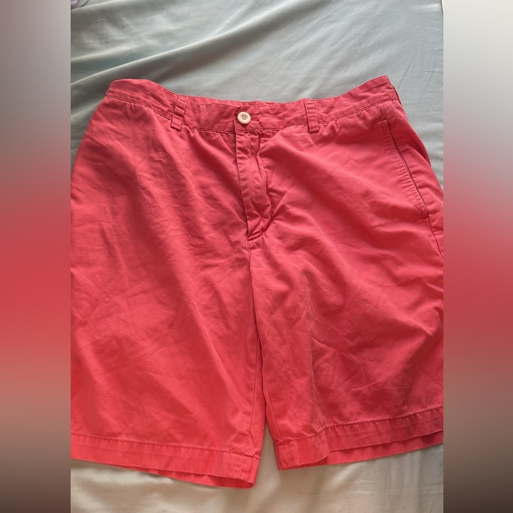 pink men’s vineyard vines shorts size 32